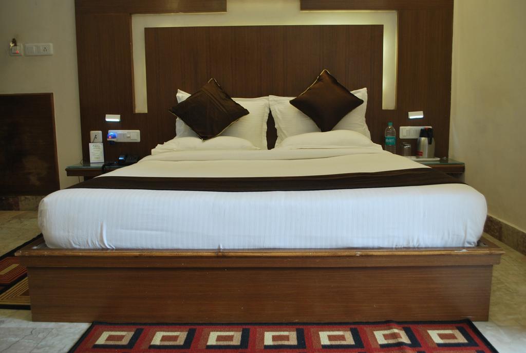 Hotel Basera Brij Bhoomi Вриндавана Номер фото