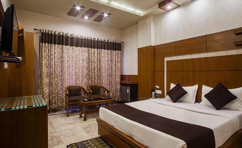 Hotel Basera Brij Bhoomi Вриндавана Экстерьер фото